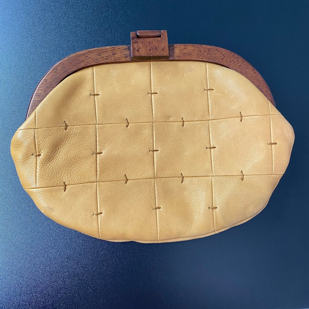 Tommy Hilfiger Womens Clutch Bag OS Tan Leather Wood Frame Quilted Vintage Style